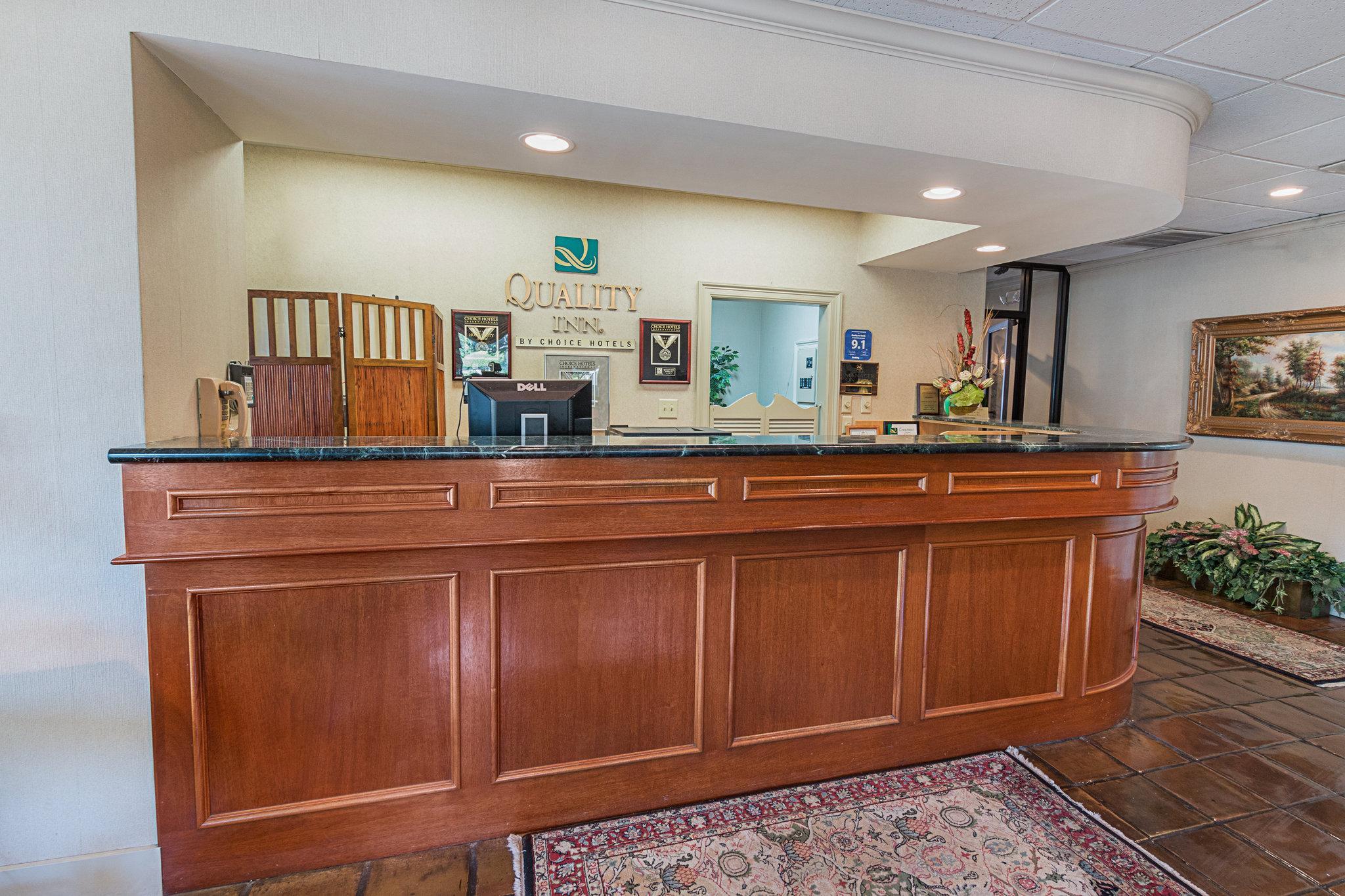 Quality Inn Ennis Exterior photo